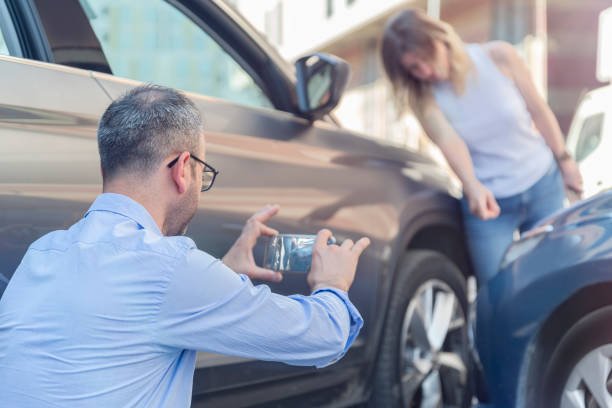 Professional Sr22 Insurance technician working in Hicksville, NY